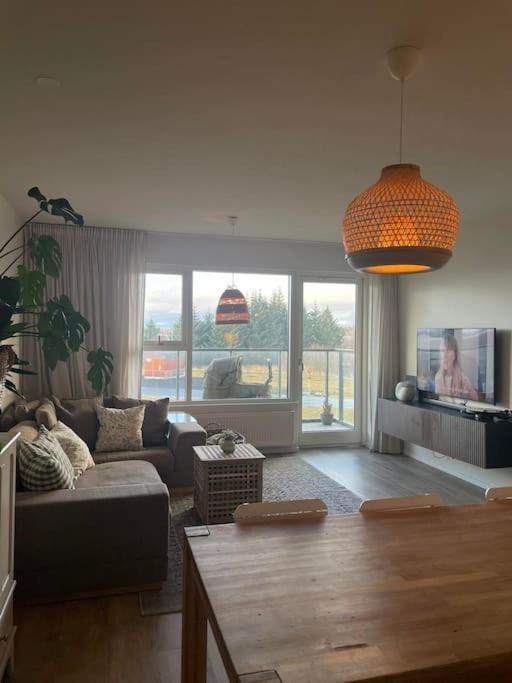 Nadia'S Hygge Apartment เซลฟอส ภายนอก รูปภาพ